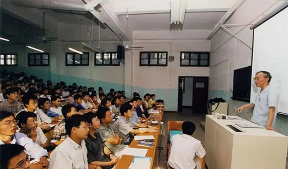 管家婆正版今晚开奖